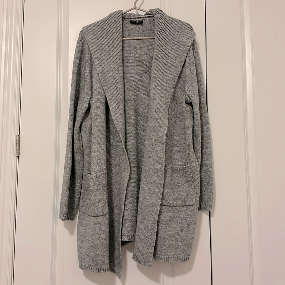 So cozy Wallis Sweater size L - fits big